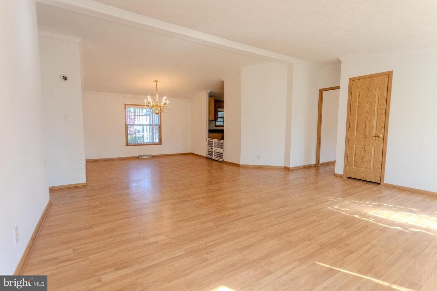 186 Hampton Drive photo 10