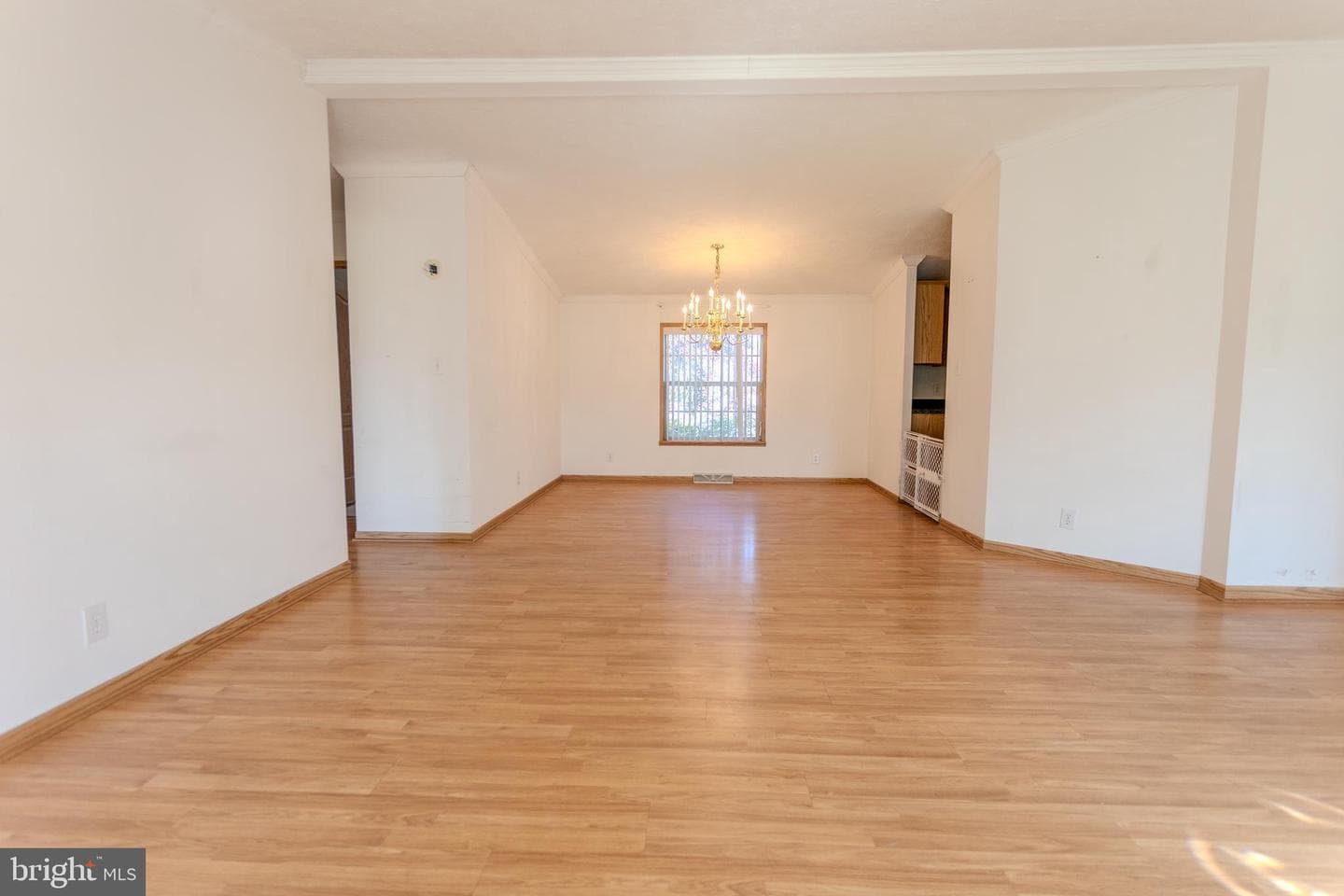 186 Hampton Drive photo 38