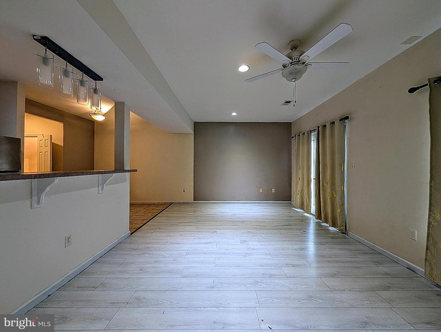 2033 Powell Drive photo 10