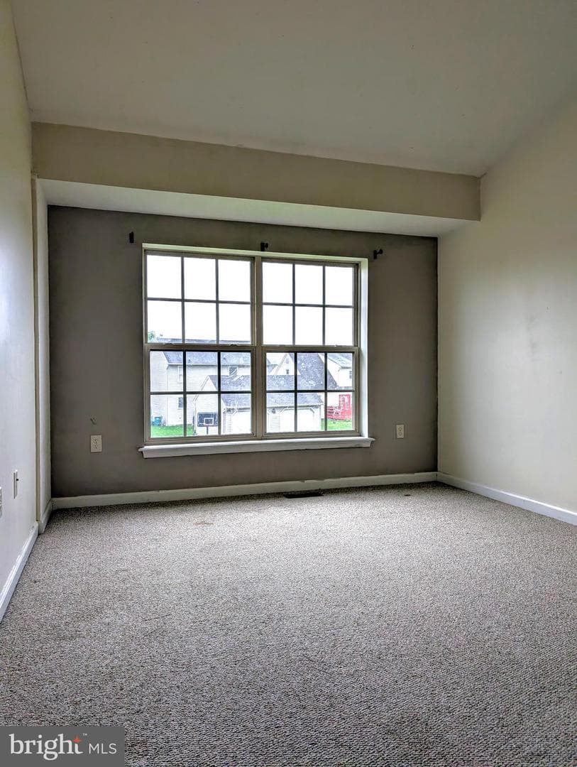 2033 Powell Drive photo 11