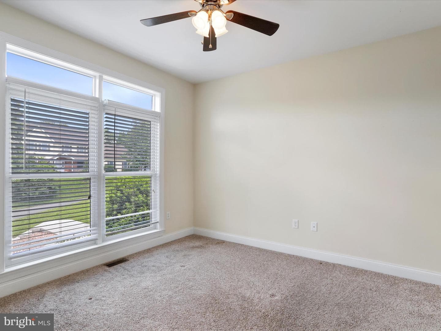 2238 Castlegreen Drive photo 23
