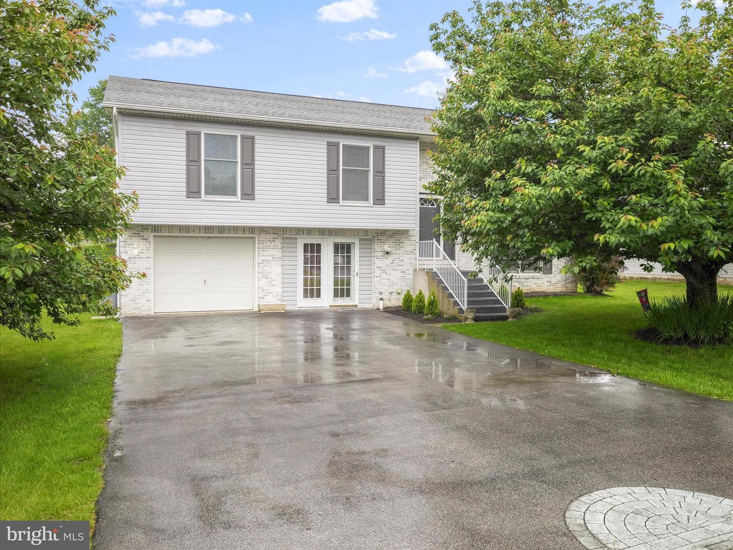 155 Antietam Drive photo 2
