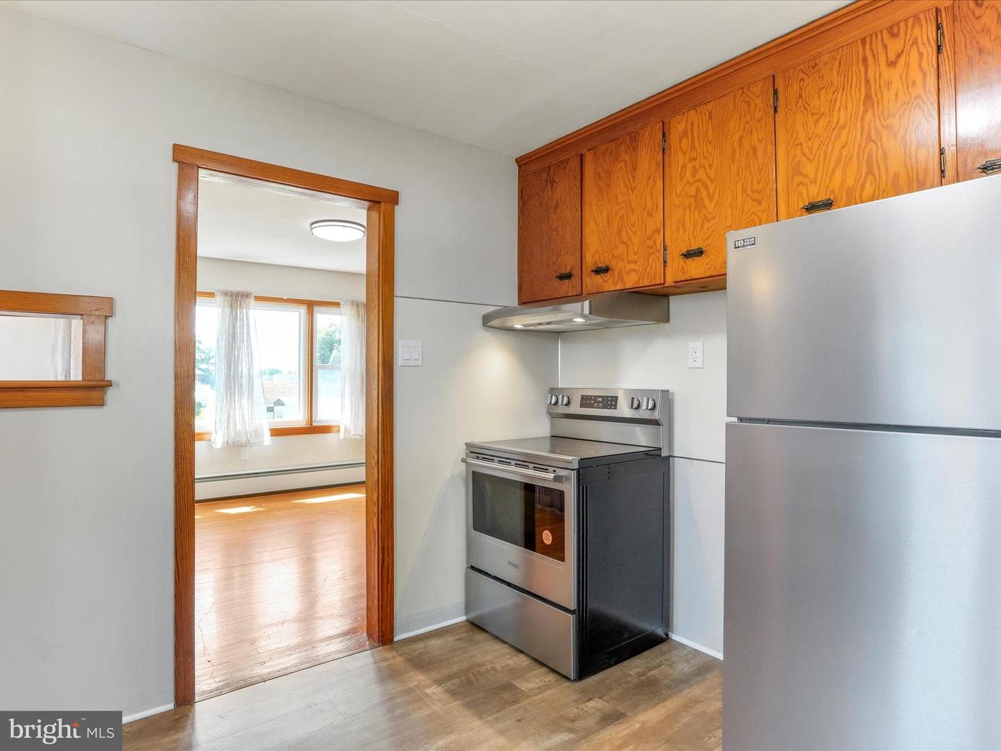 622 S Allison Street photo 10