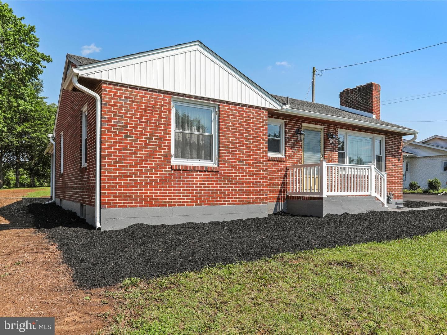 622 S Allison Street photo 3