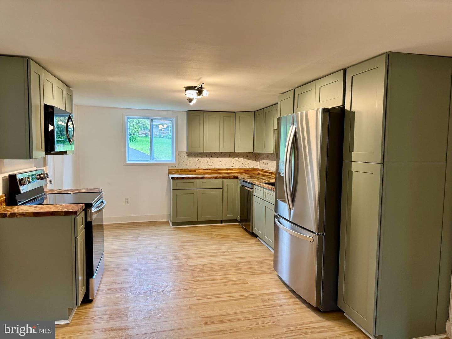 15125 Maryland Line Road photo 7