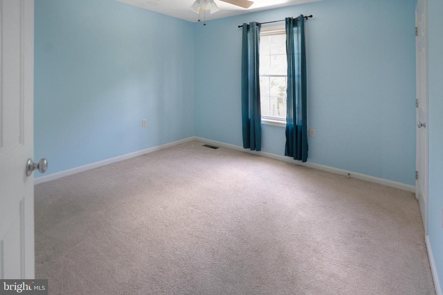 14799 Cedarbrook Drive photo 11