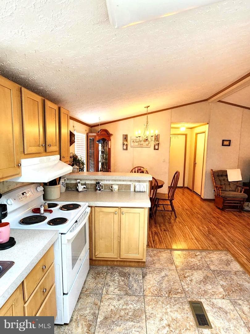 4612 Holly Drive photo 24