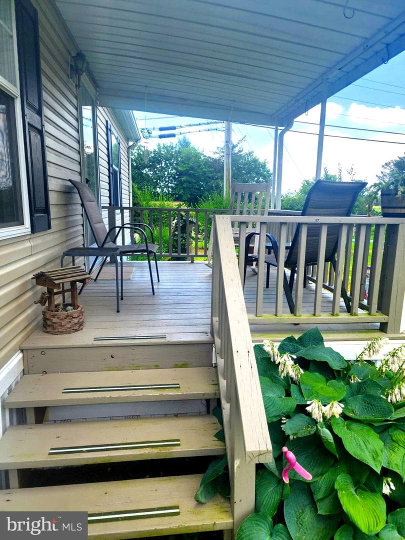 4612 Holly Drive photo 4