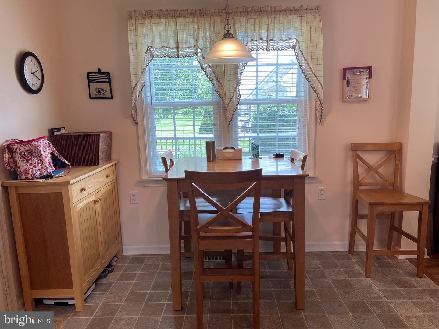 1900 Clinton Avenue photo 8