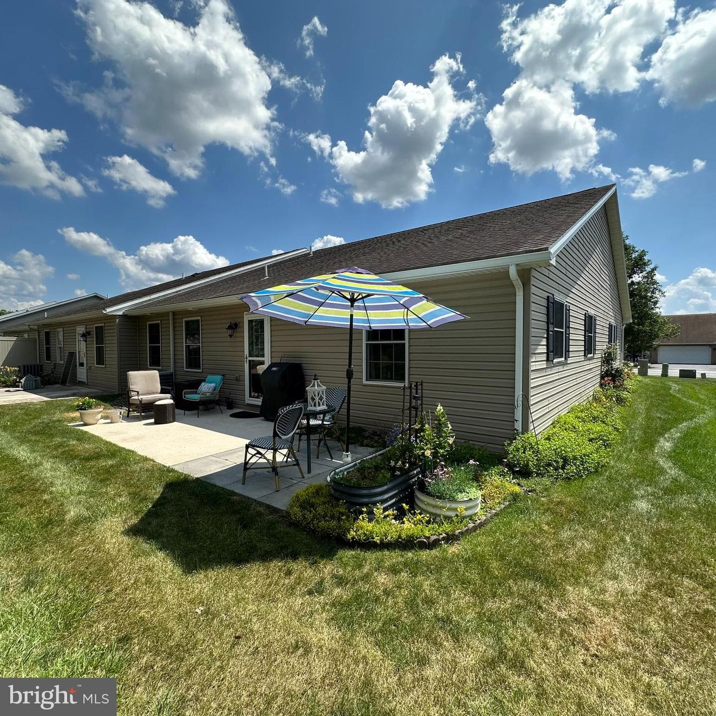 121 Central Way photo 4