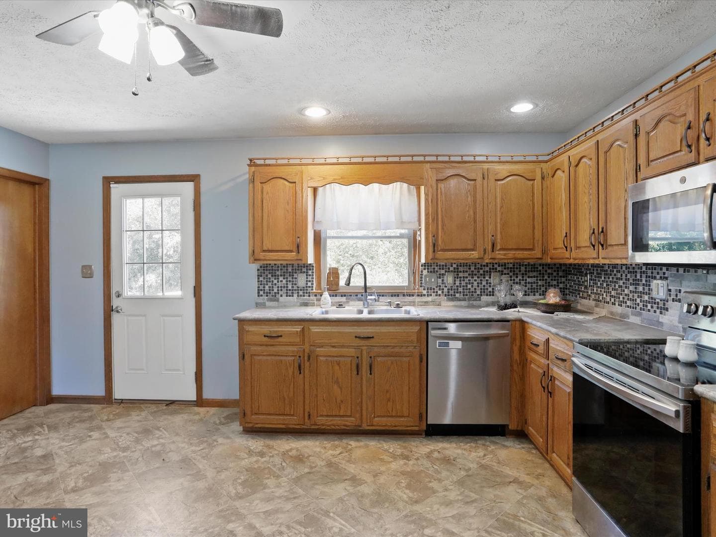 1191 Candice Lane photo 11