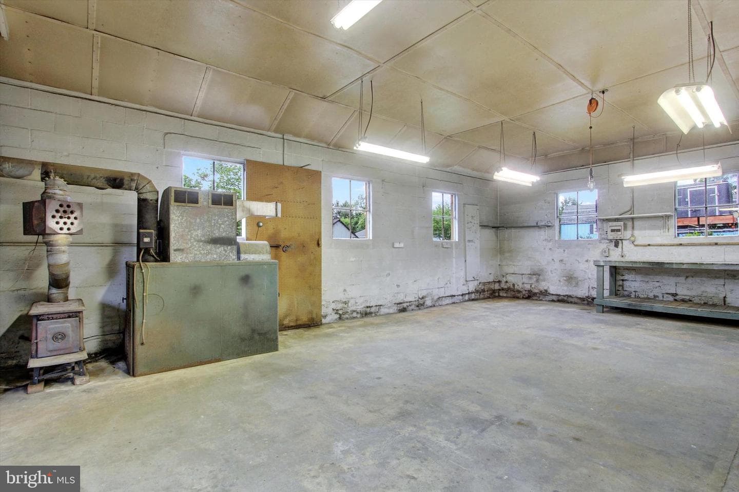 215 Mount Airy Avenue photo 8