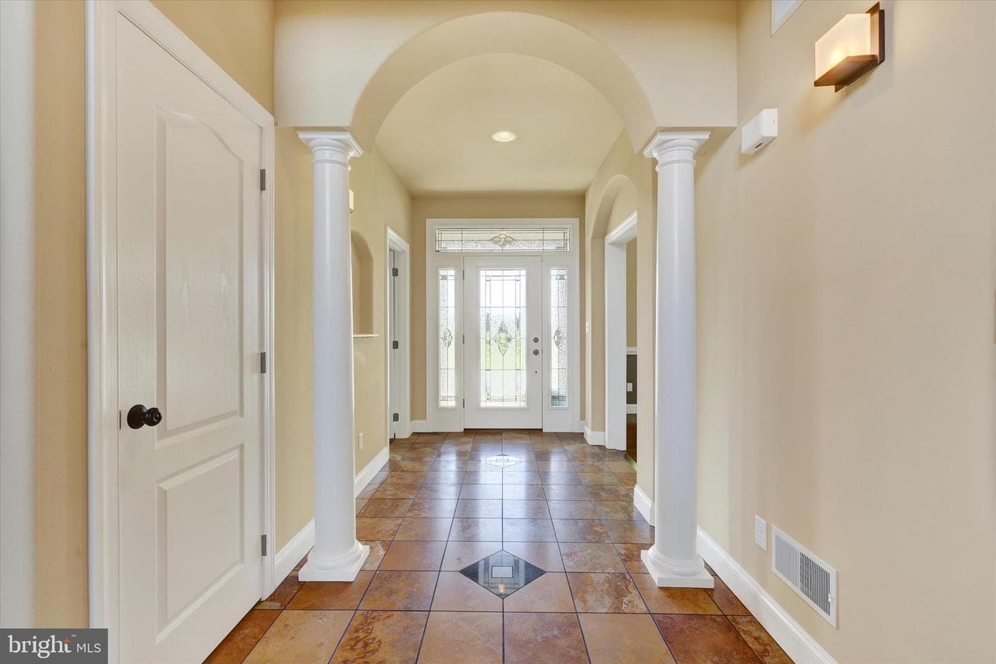 202 Summer Breeze Lane photo 2