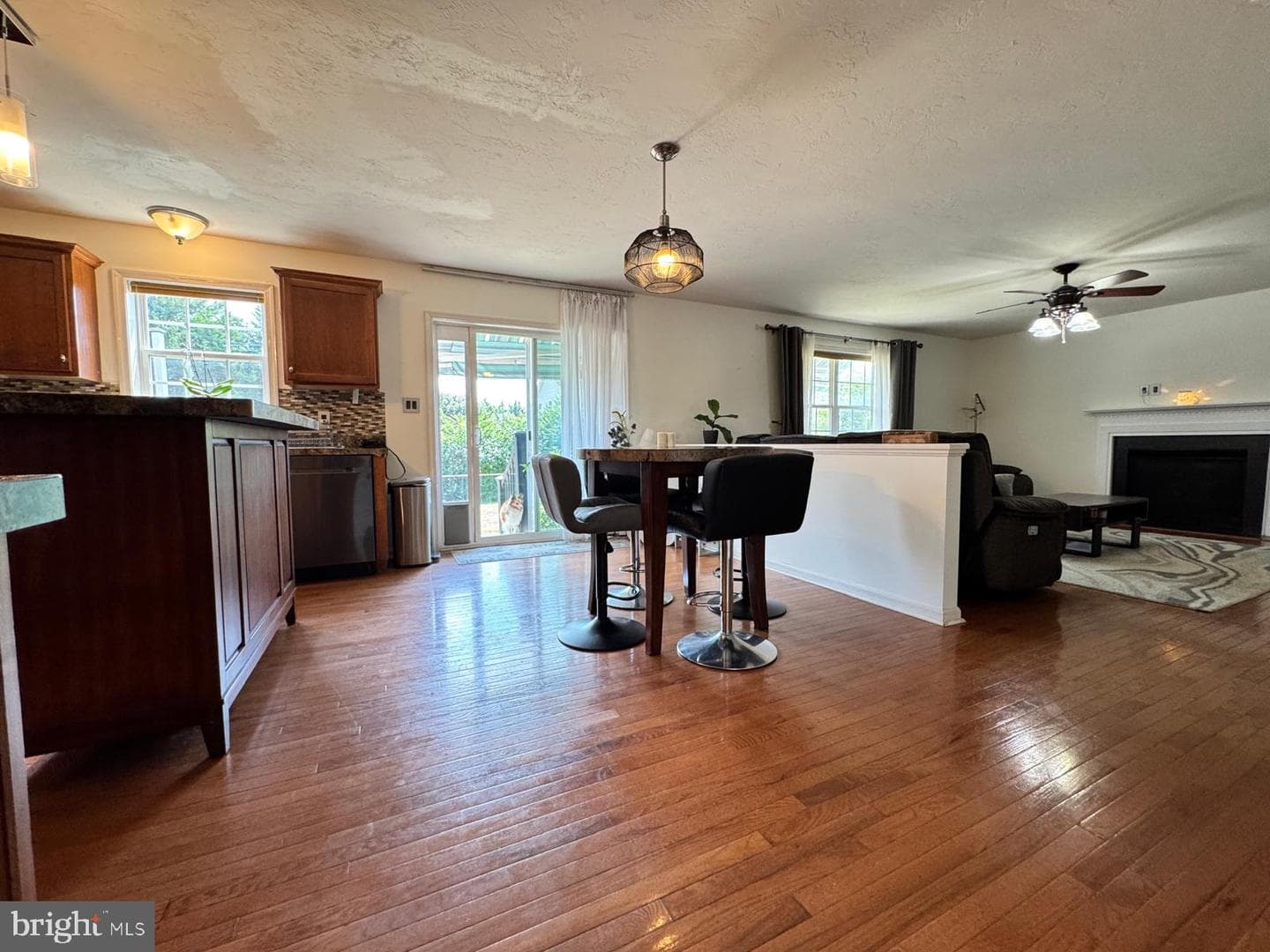 14732 Cedarbrook Drive photo 10