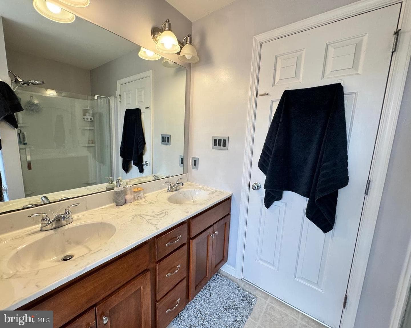 14732 Cedarbrook Drive photo 33