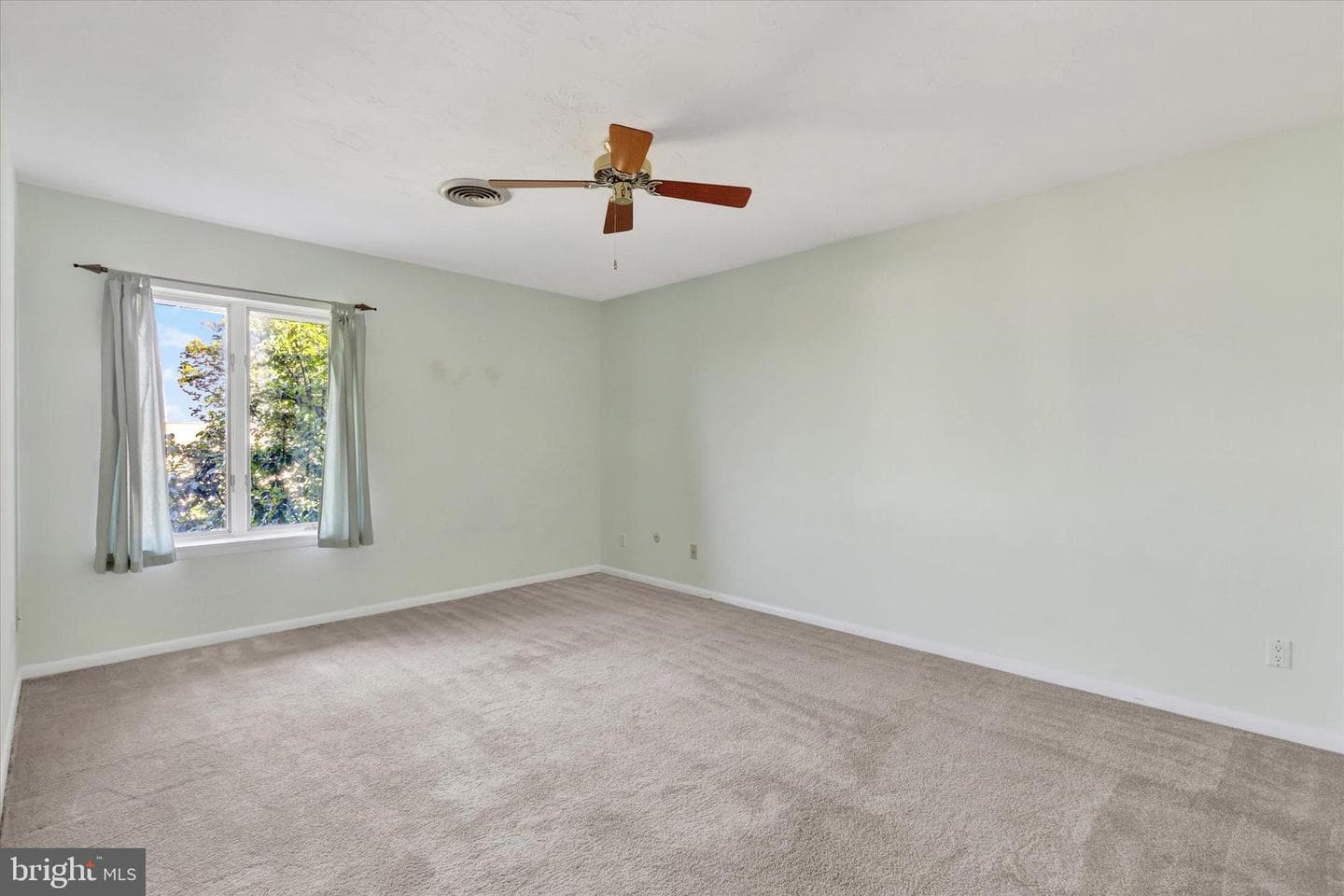 5860 Fairway Drive W #4 photo 19