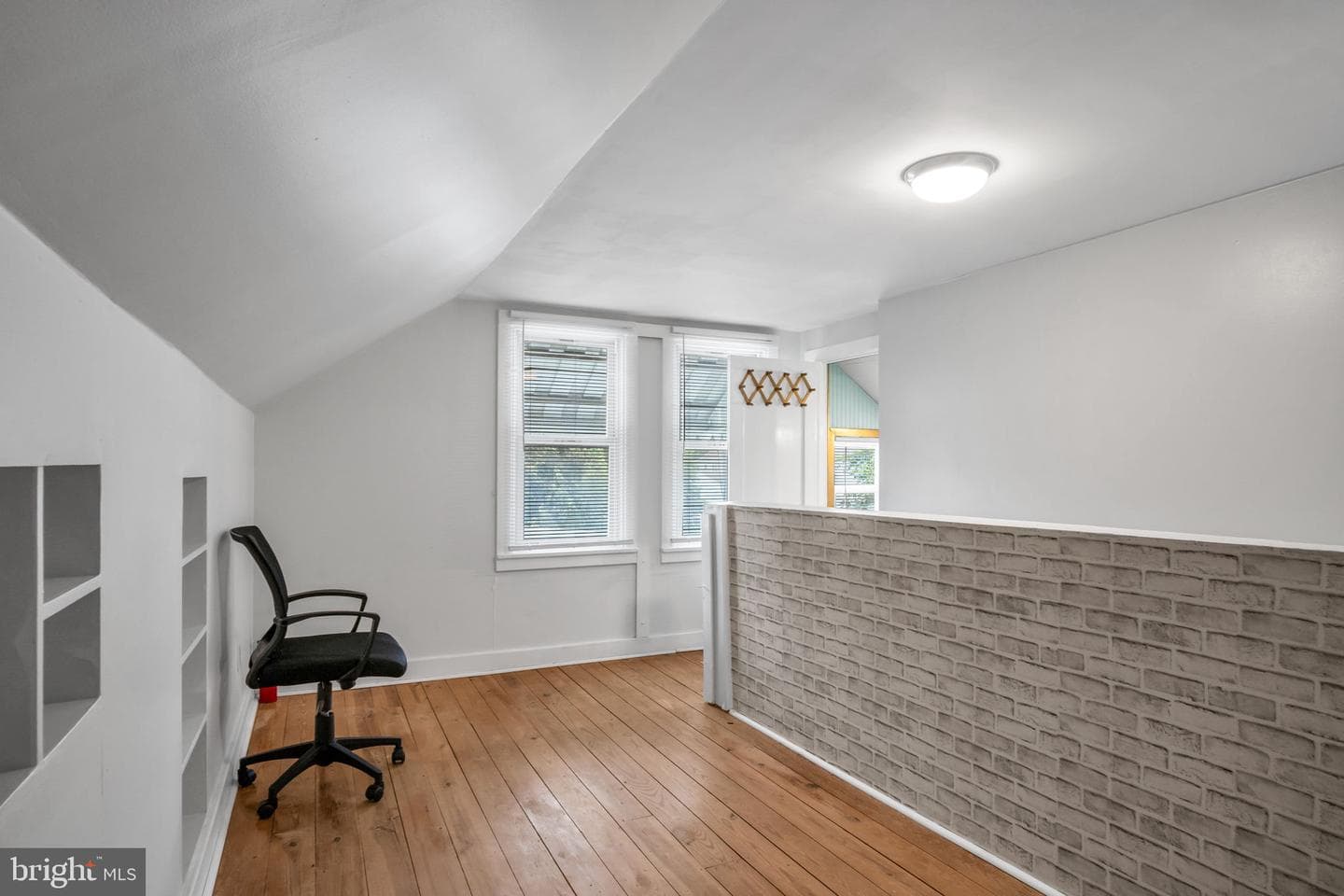 12227 Snyder Avenue photo 19