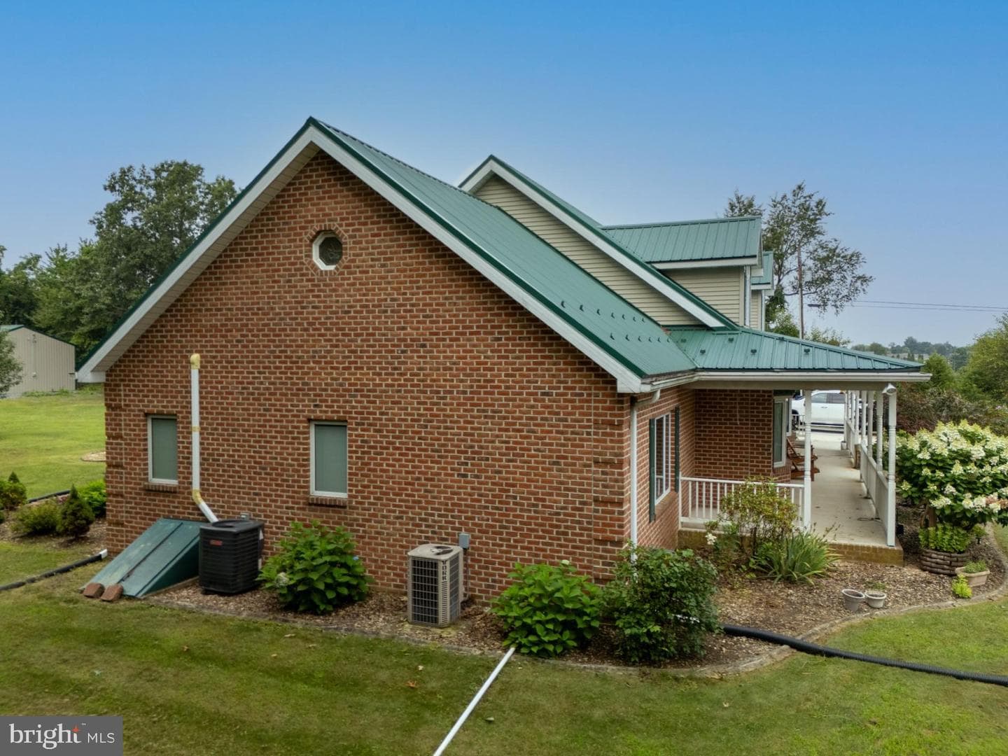 6426 Lincoln Way E photo 12