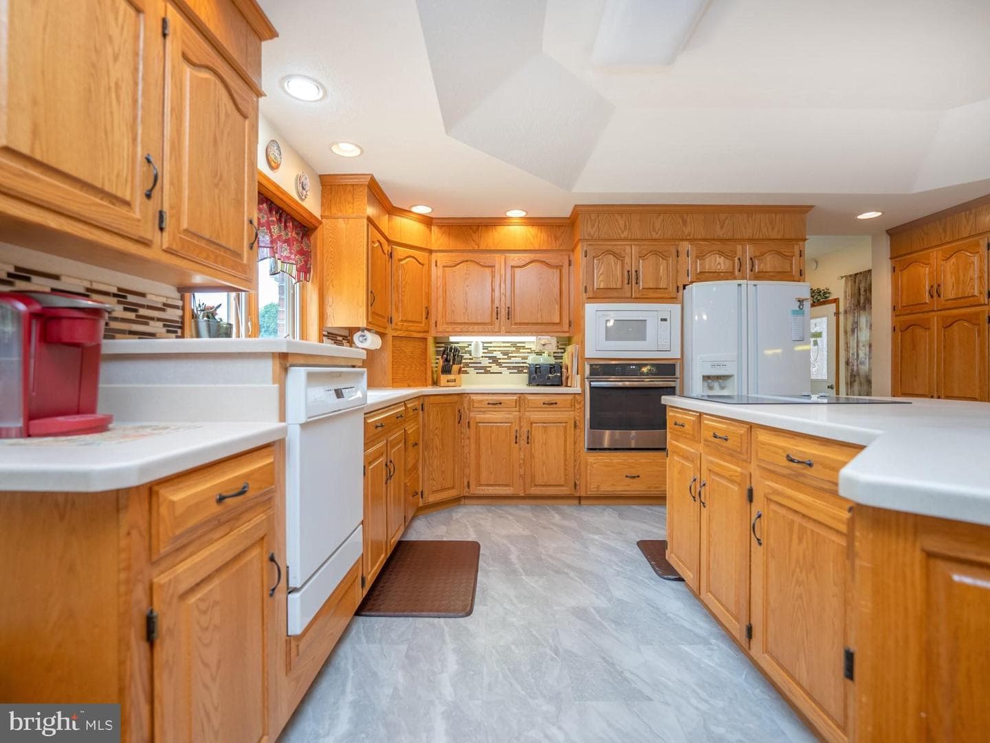 6426 Lincoln Way E photo 19