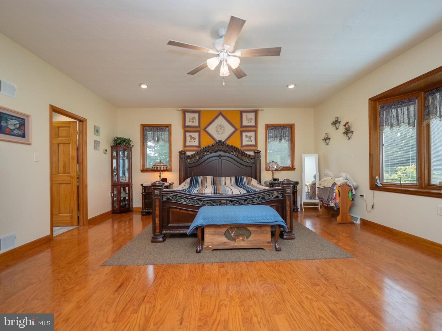 6426 Lincoln Way E photo 23