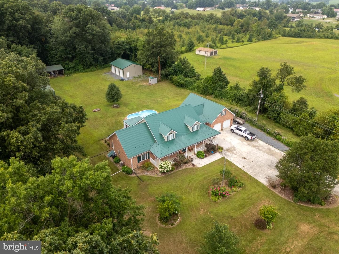 6426 Lincoln Way E photo 3