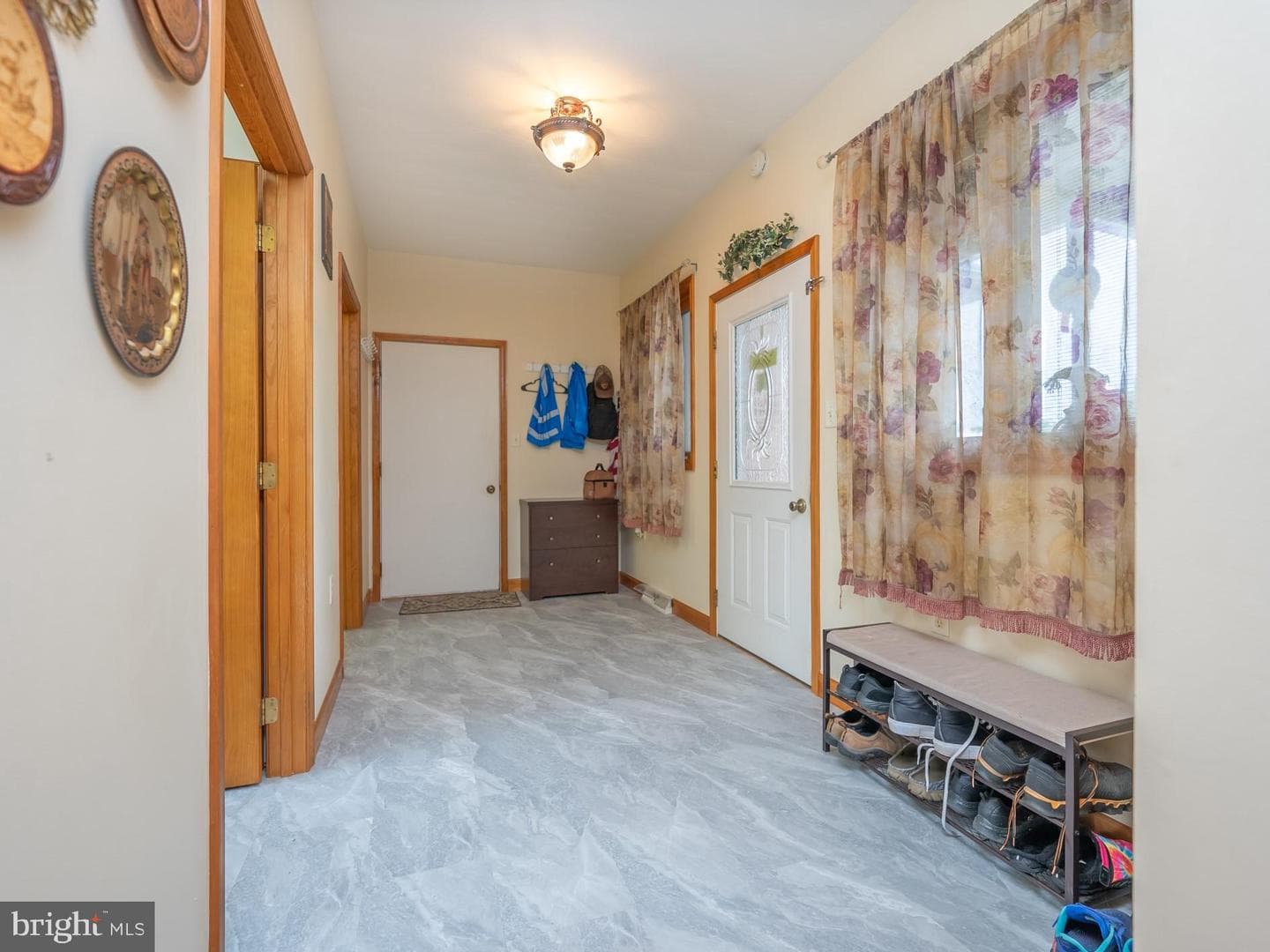 6426 Lincoln Way E photo 30