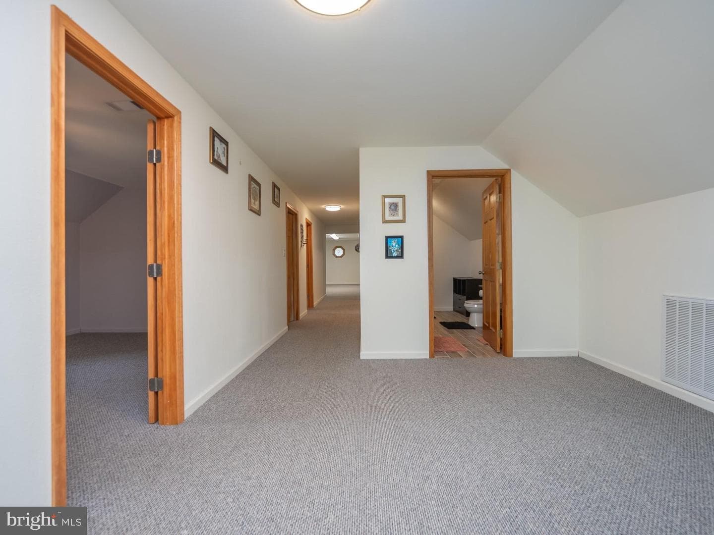 6426 Lincoln Way E photo 33