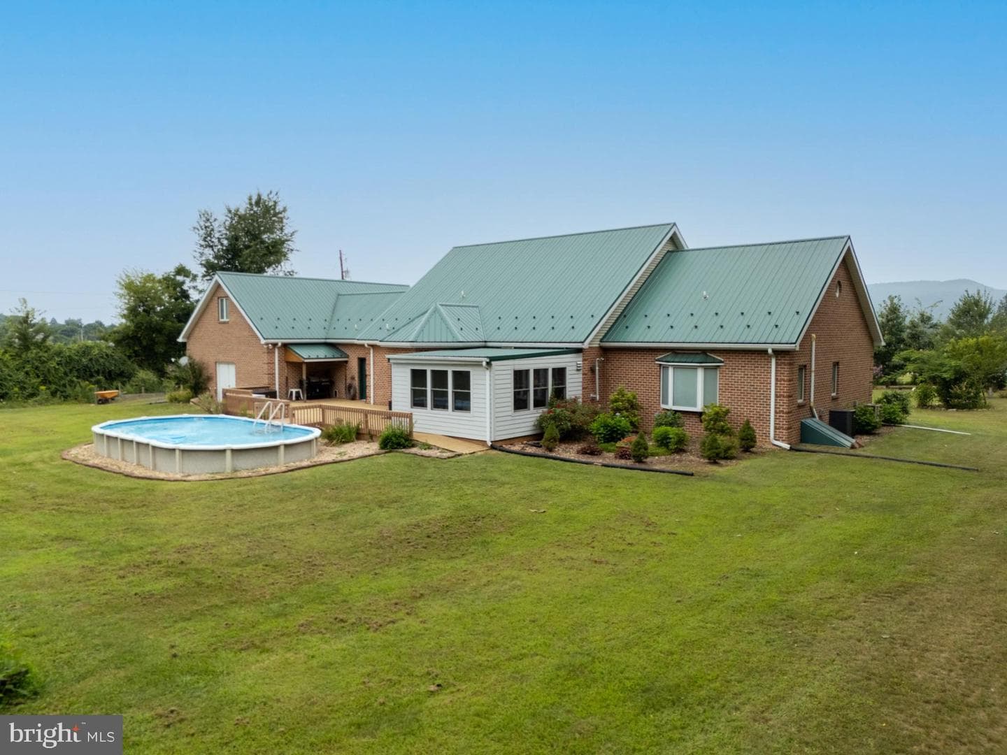 6426 Lincoln Way E photo 45