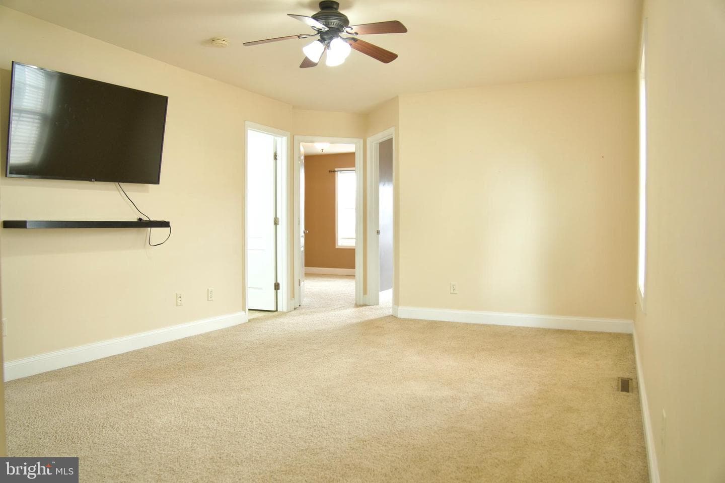 215 Whitley Drive Drive photo 15