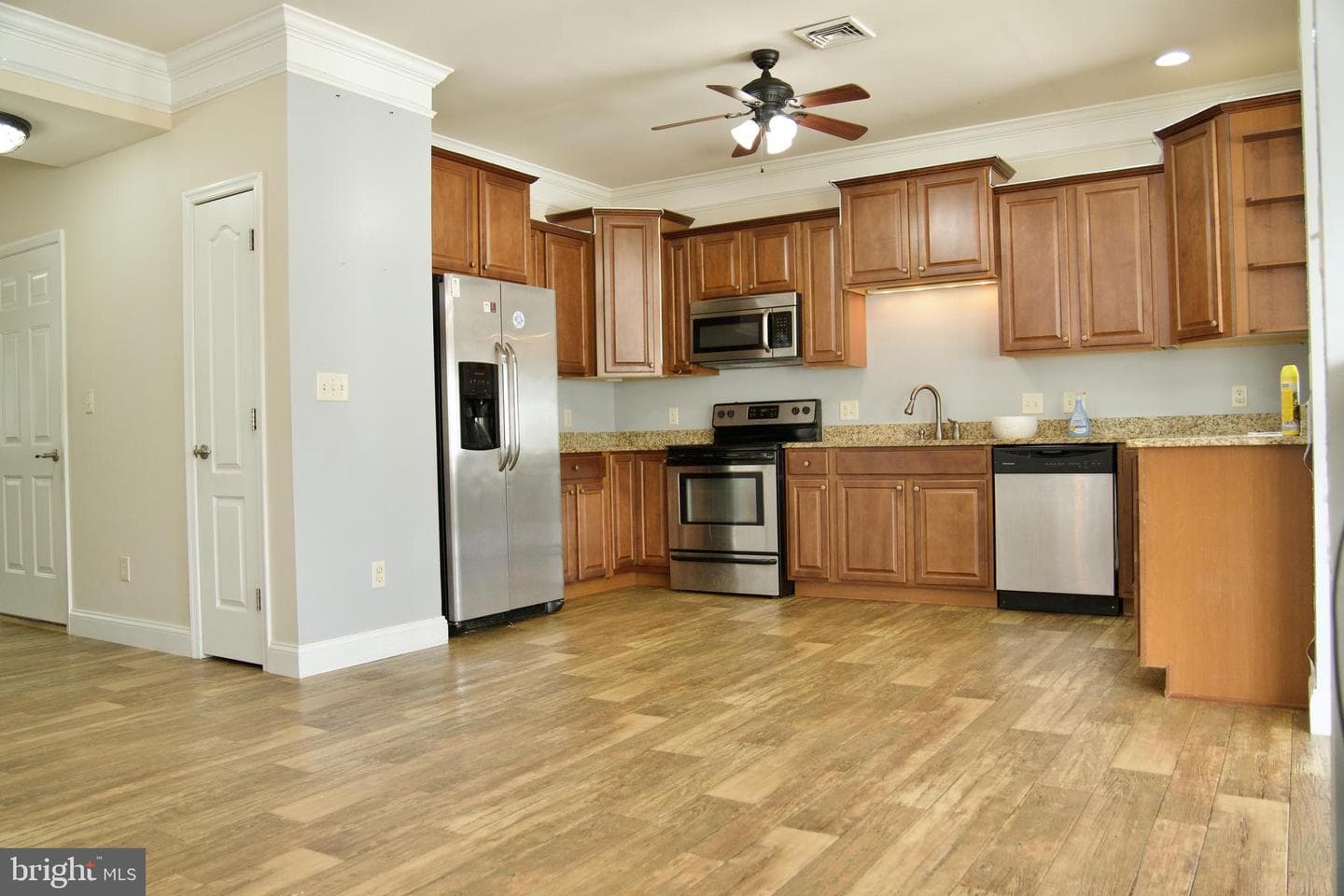 215 Whitley Drive Drive photo 8