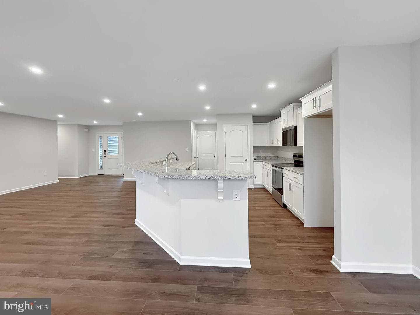 5877 Buchanan Drive photo 8