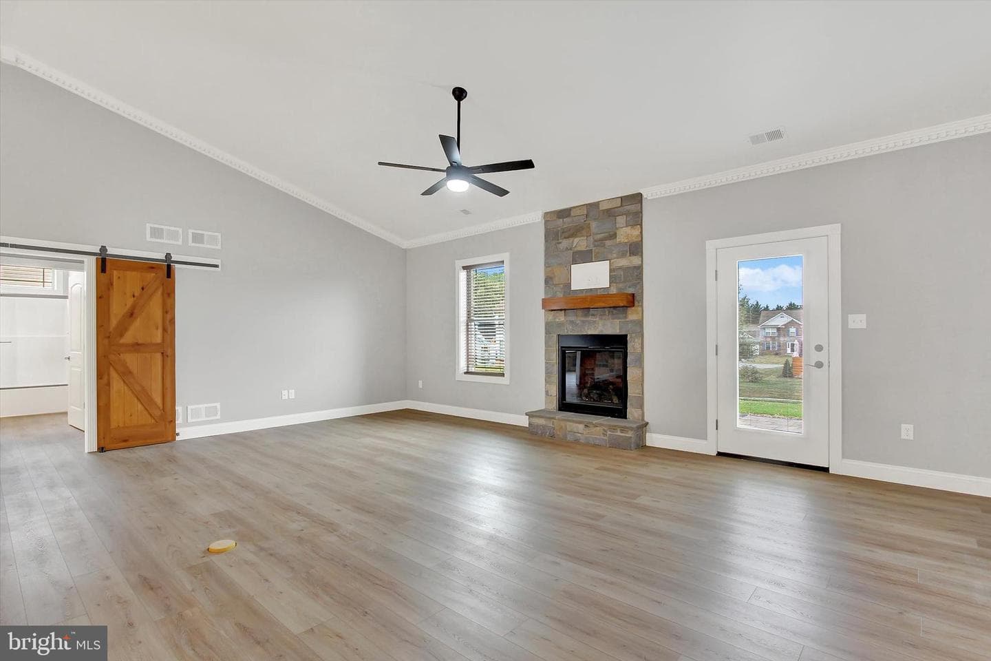 13189 Seneca Drive photo 7