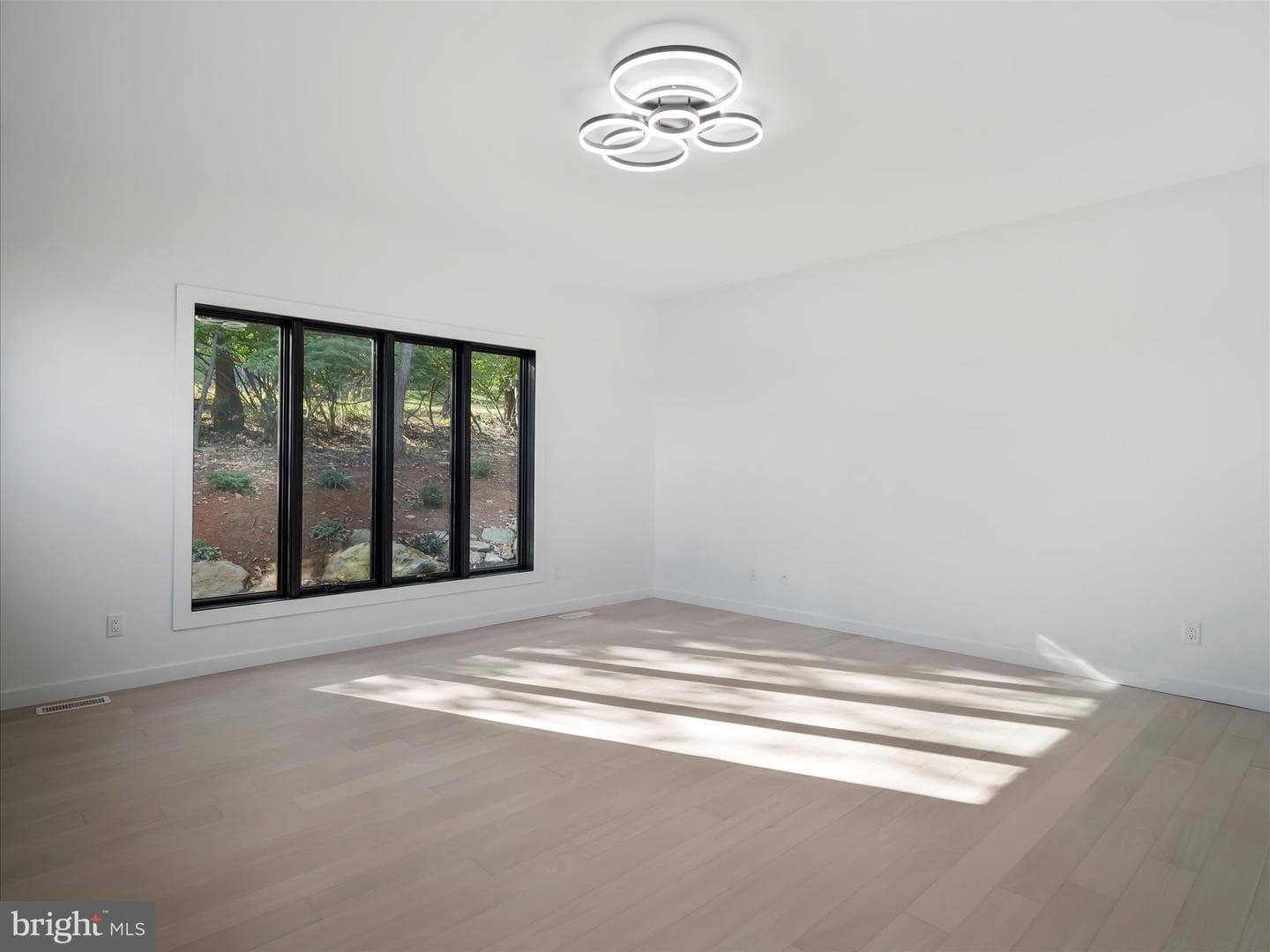 1868 Carrera Drive photo 13