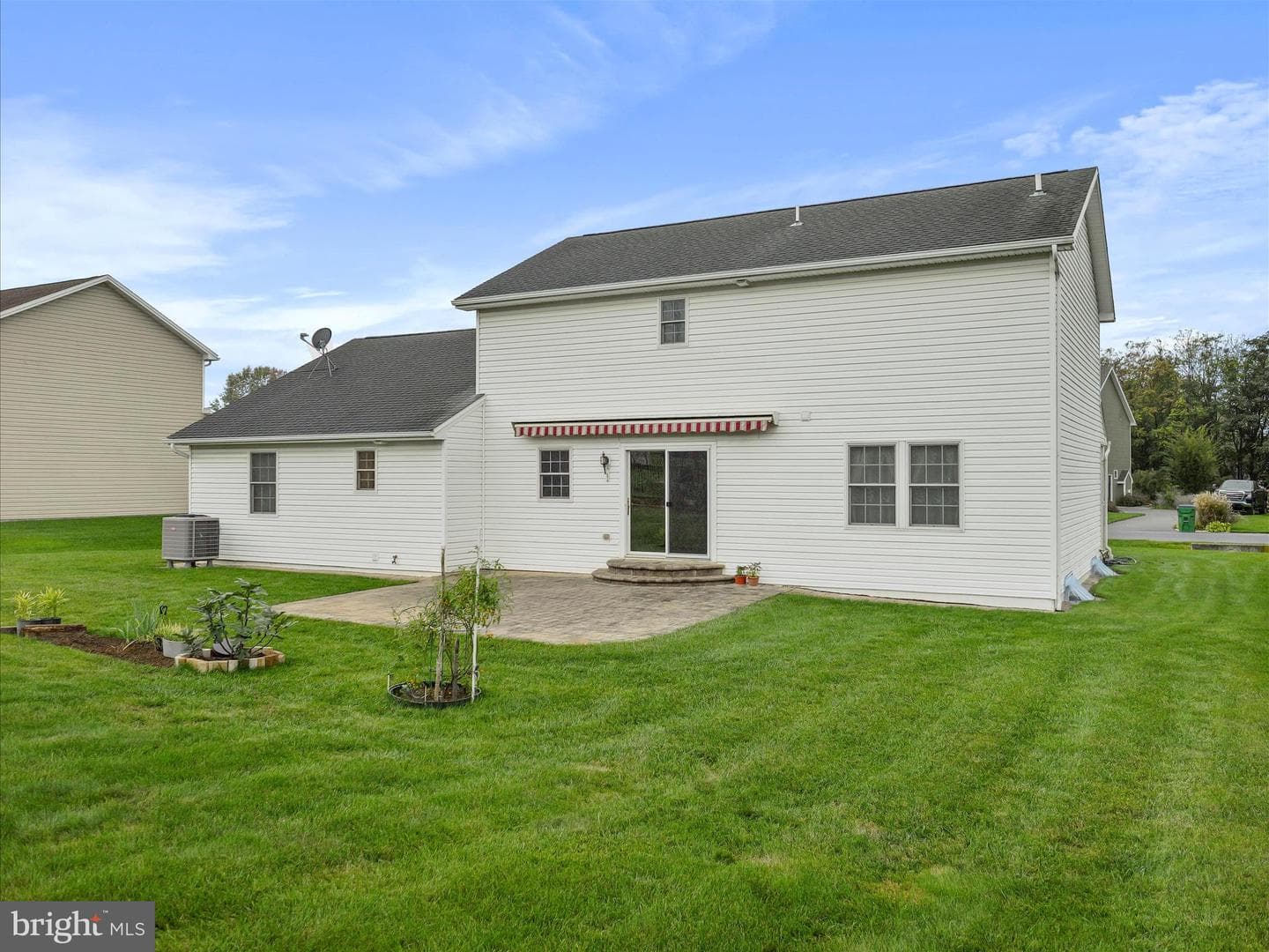 290 Leedy Way West W photo 40