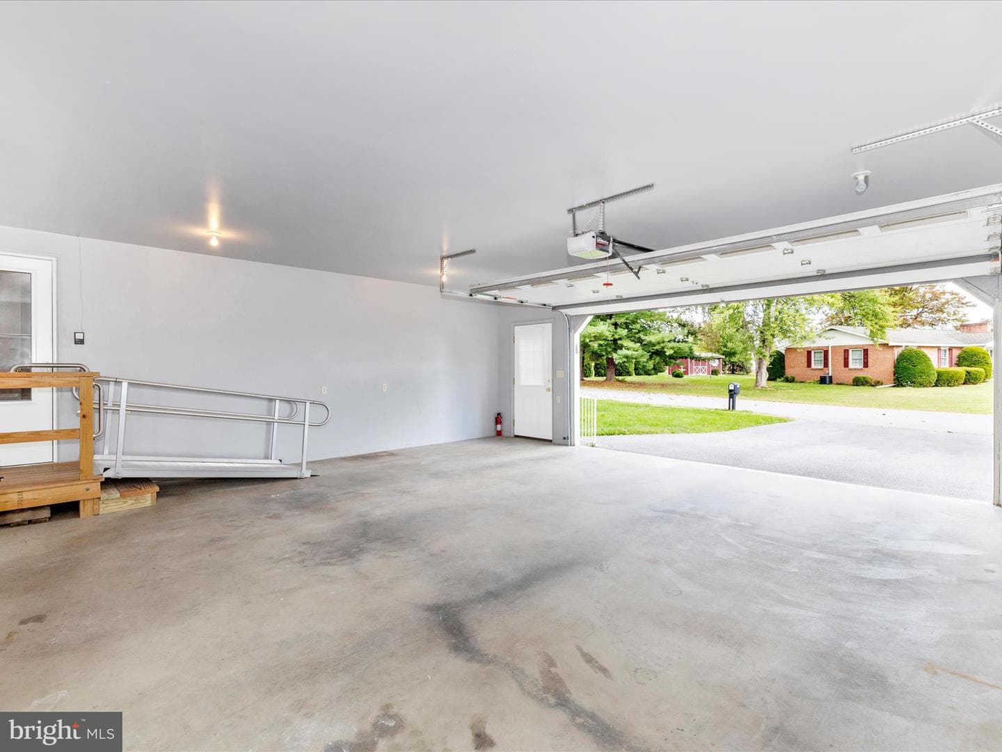 201 Beech Lane E photo 38