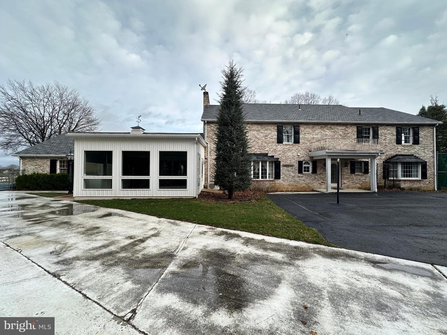 586 Crestwood Drive photo 112