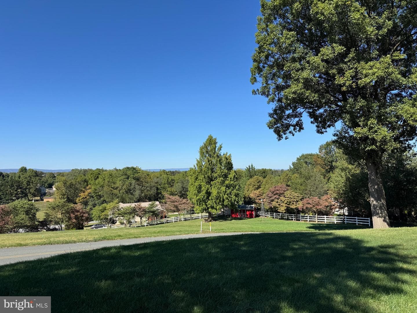 586 Crestwood Drive photo 23