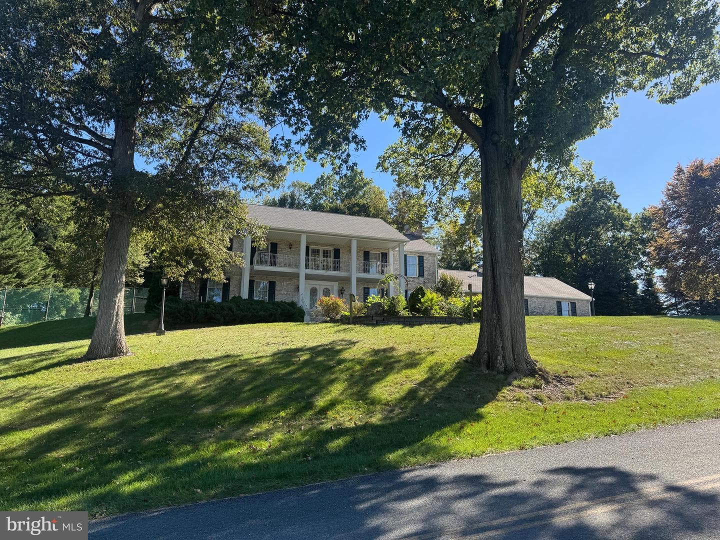 586 Crestwood Drive photo 25
