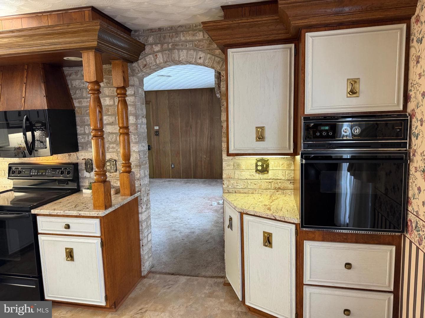 586 Crestwood Drive photo 42