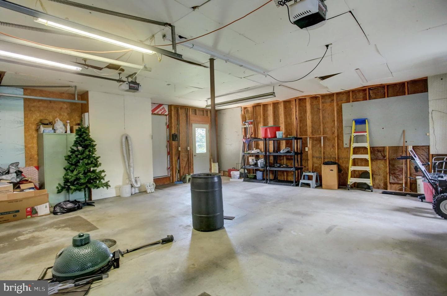 10050 Mccreary Road photo 63