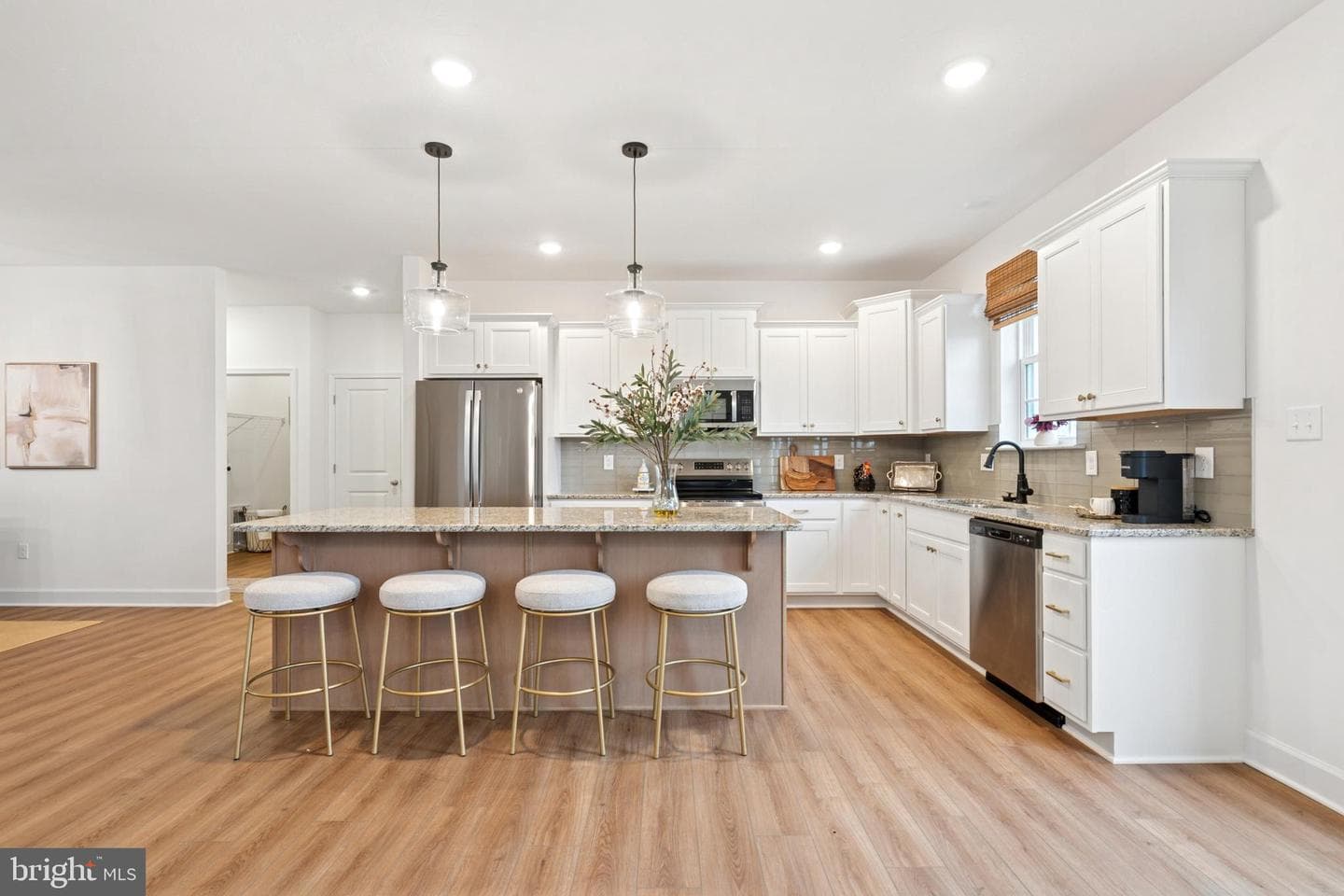 1520 Falcon Ln # 251 photo 3