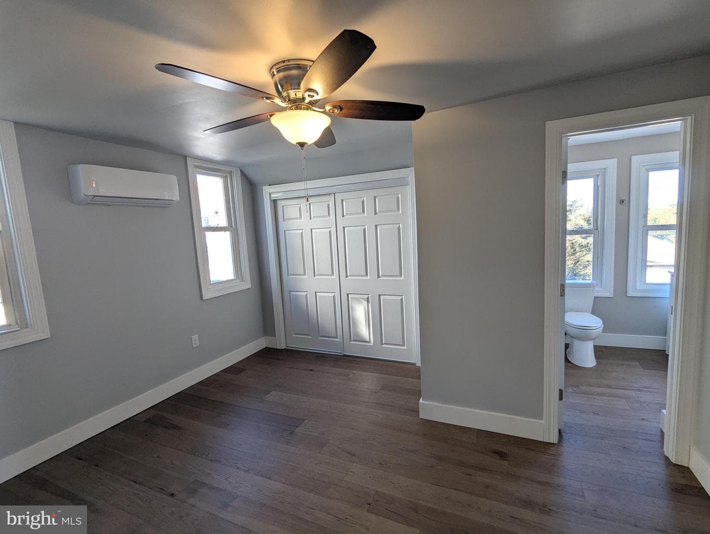 607 Pleasant Street photo 5