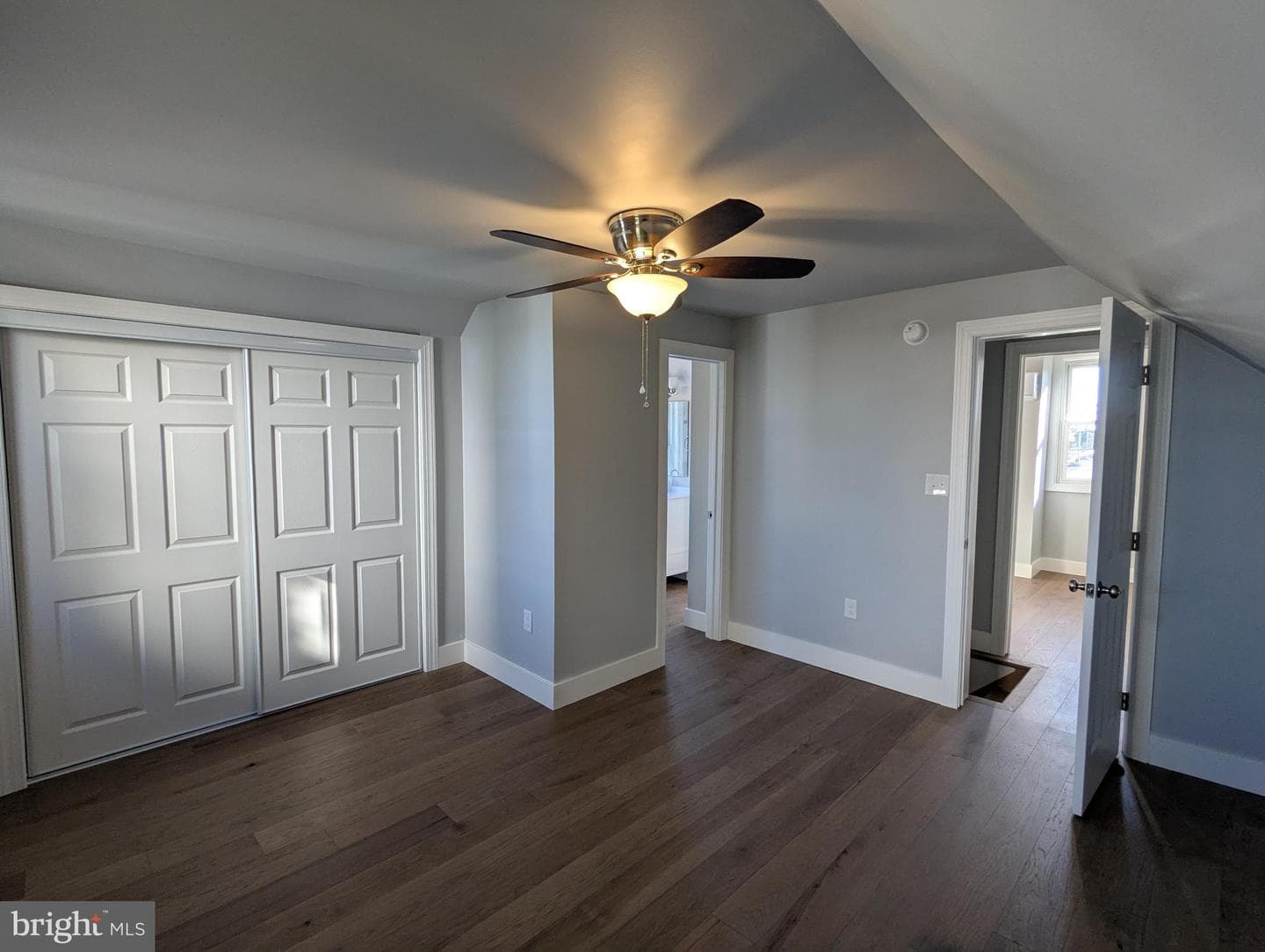 607 Pleasant Street photo 6
