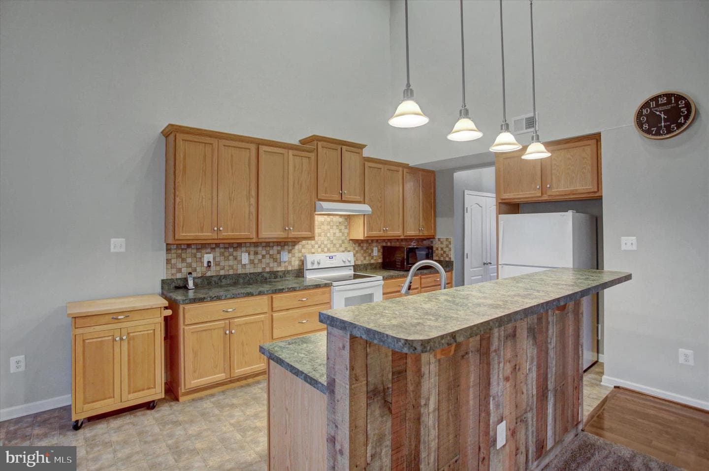 1234 Thistledown Drive photo 22