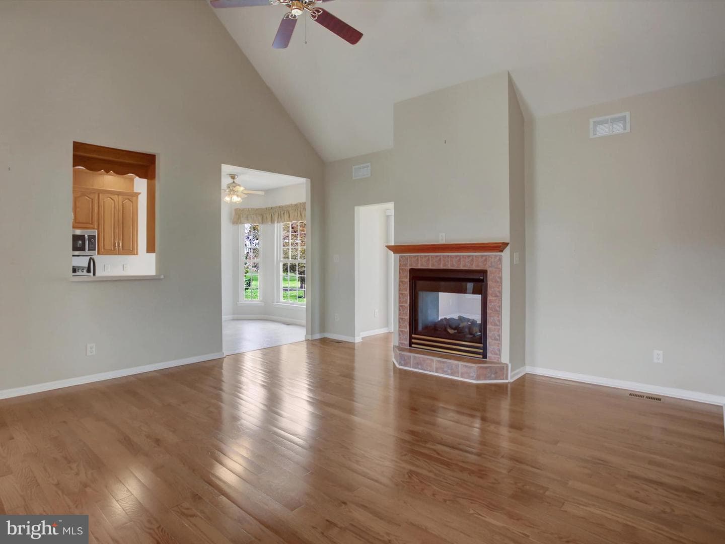 11765 Melrose Avenue photo 23