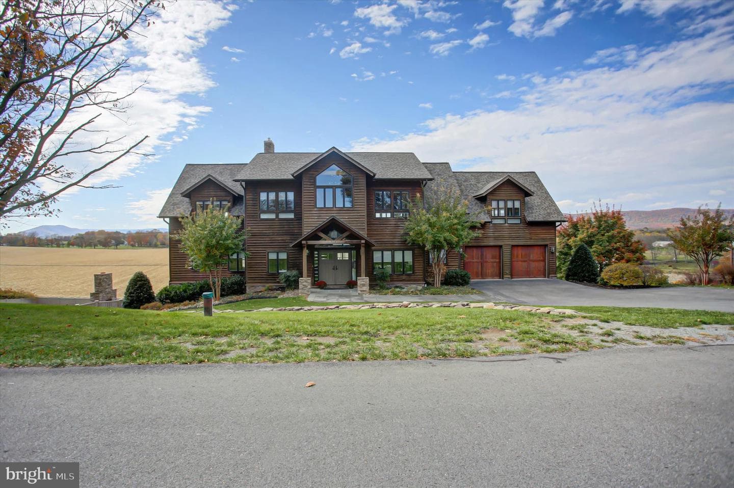 6573 Irvine Drive photo 2