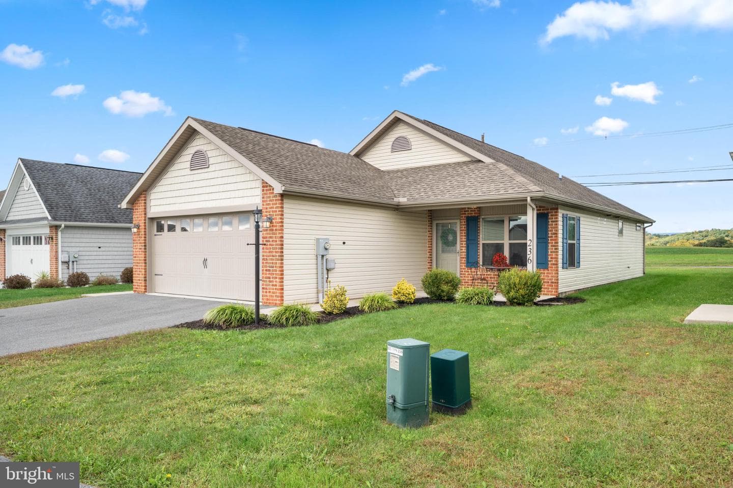 236 Benedict Avenue photo 3