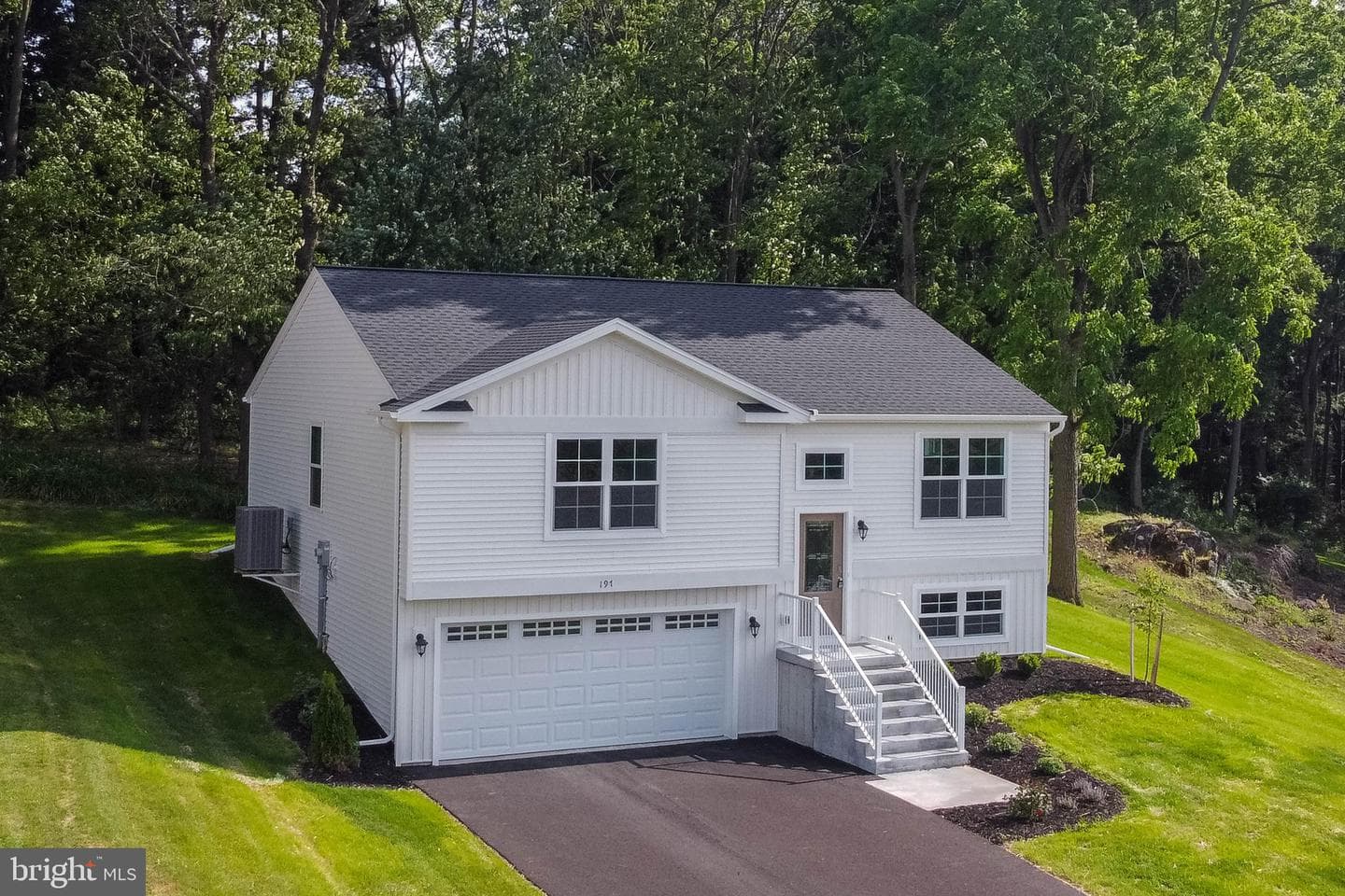 197 Echo Drive photo 11