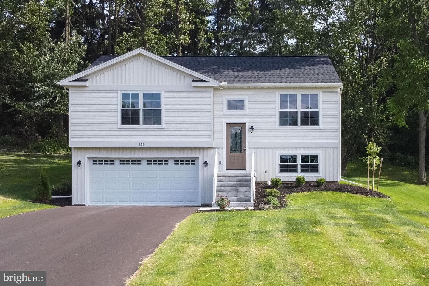 197 Echo Drive photo 13