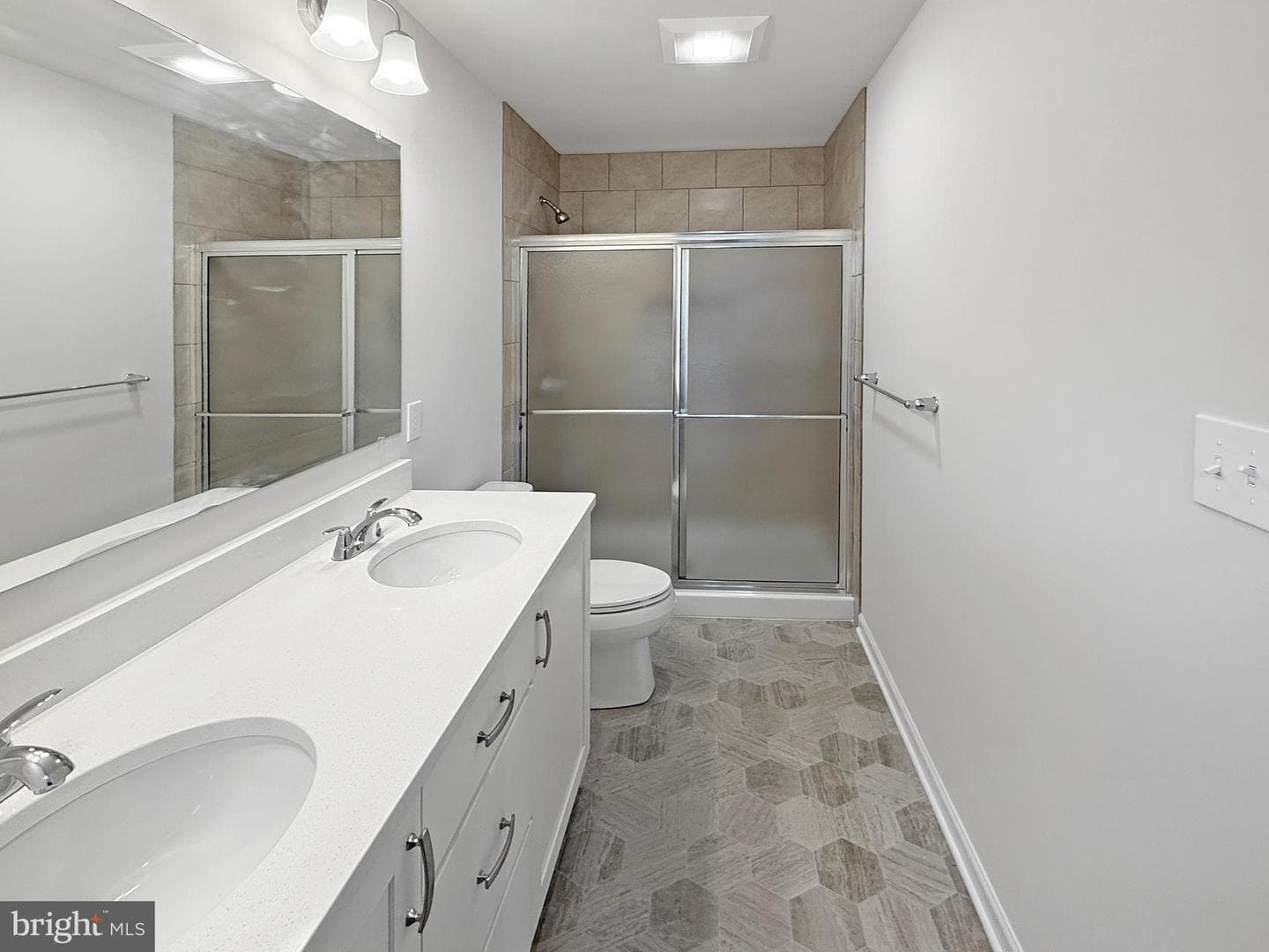197 Echo Drive photo 34